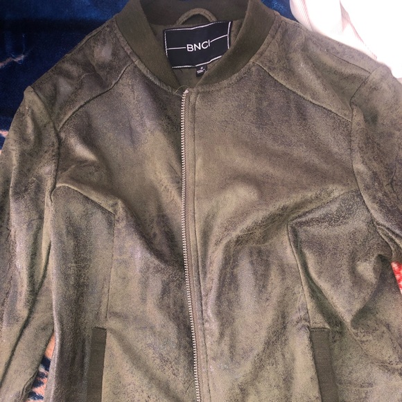 Jacket - Picture 1 of 2
